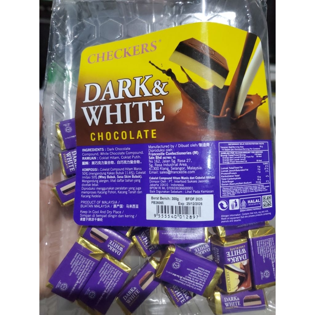 

10PCS CHECKERS Chocolate Dark and White Coklat batang yang Enak HALAL dan BPOM
