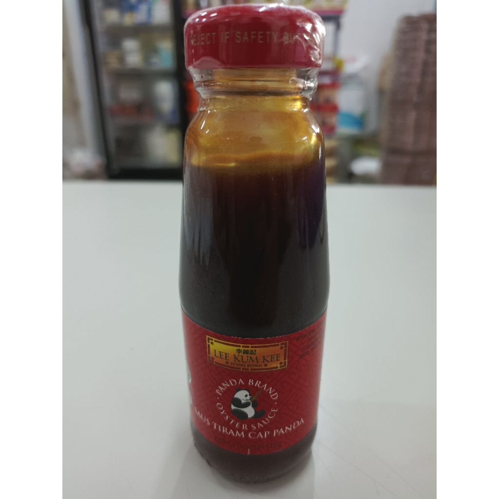 

SAUS TIRAM OYSTER SAUCE LEE KUM KEE 145GRAM
