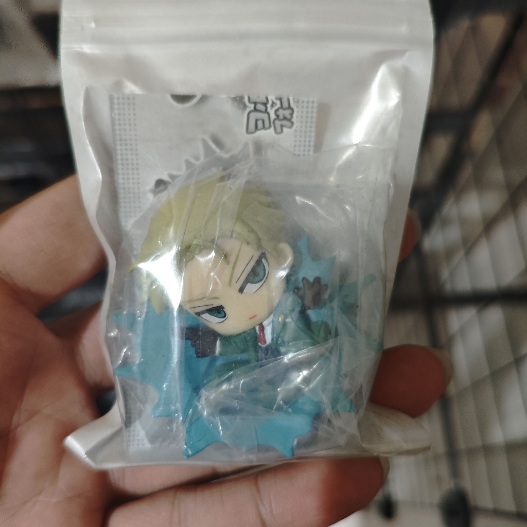 Gashapon Loid Forger Spy x Family Action Figure