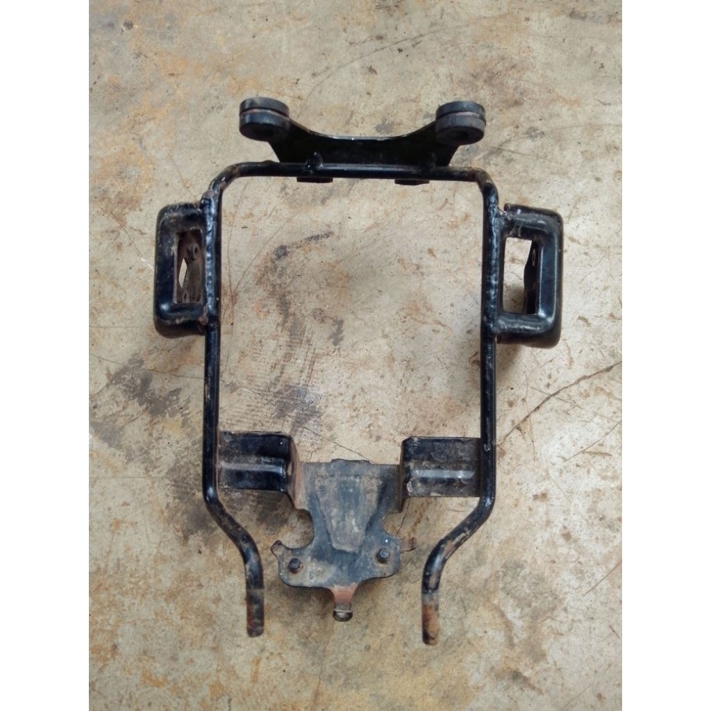 Breket lampu depan Gl max original