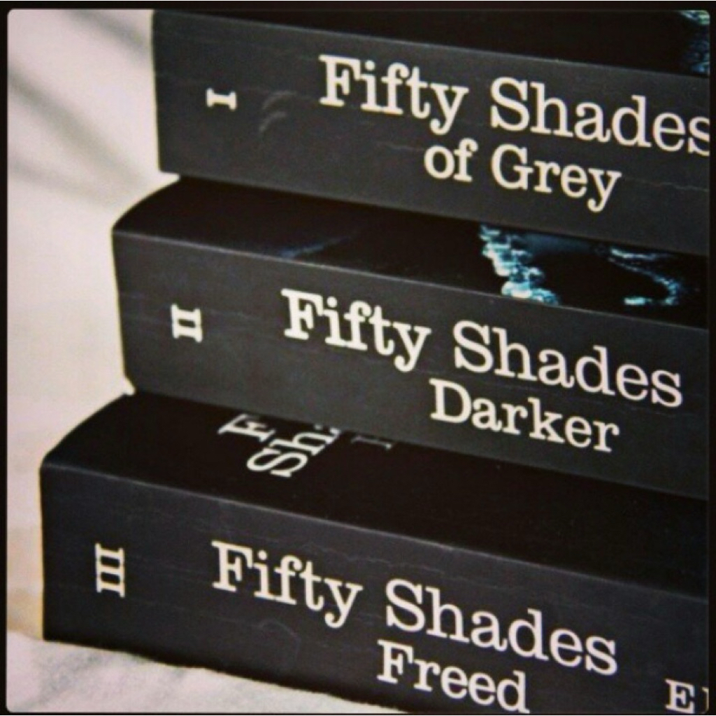 Original• Novel Fifty Shades of Grey Darker Freed
