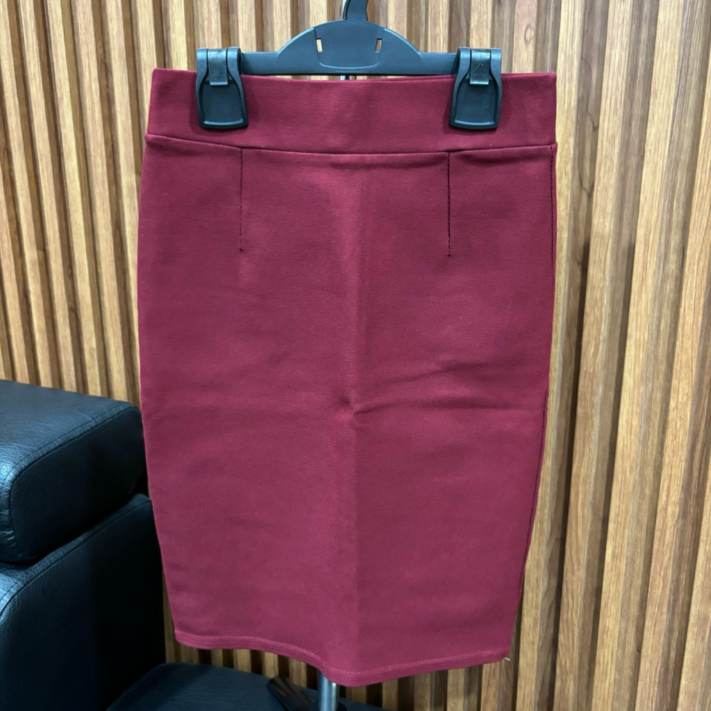 ROK SPAN MERAH PENDEK / ROK SPAN KANTOR