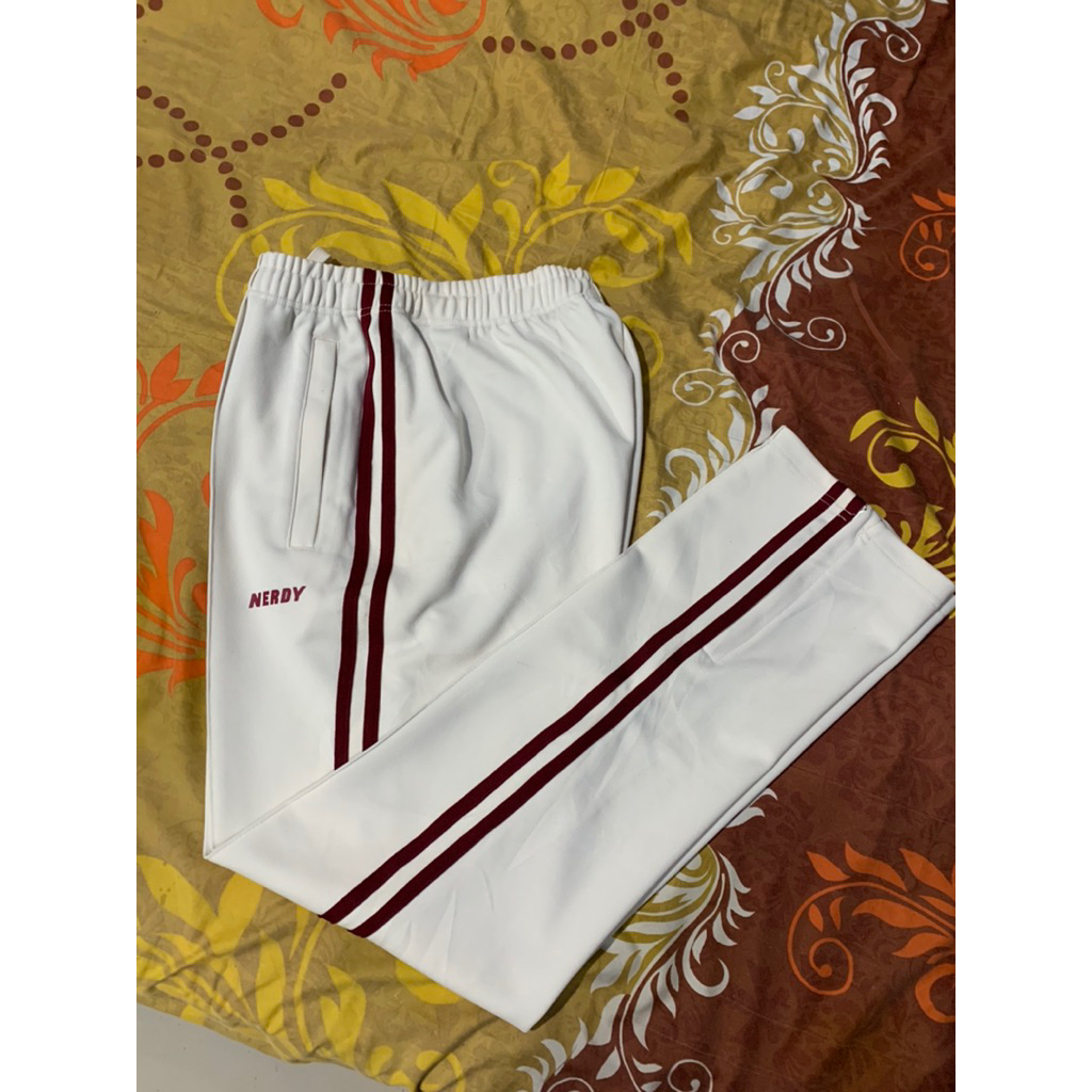 Trackpants Nerdy like new