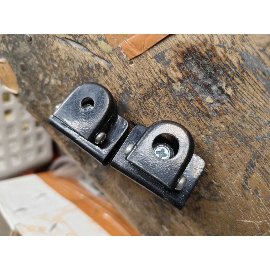 bracket lampu sorot universal