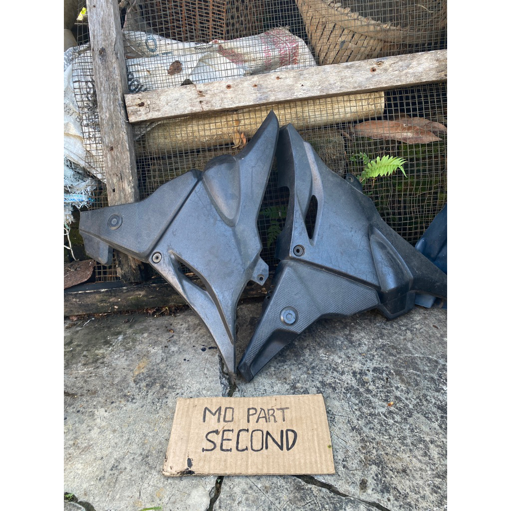 Tutup aki kanan kiri verza original copotan / box cover aki kanan kiri verza original copotan