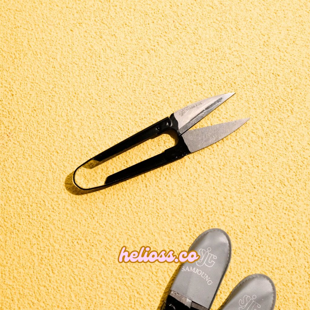 

GUNTING BUANG BENANG JAHIT GUNTING TAJAM GUNTING CEKRIS PEMOTONG BENANG BLACK ONLY HELIOSS.CO