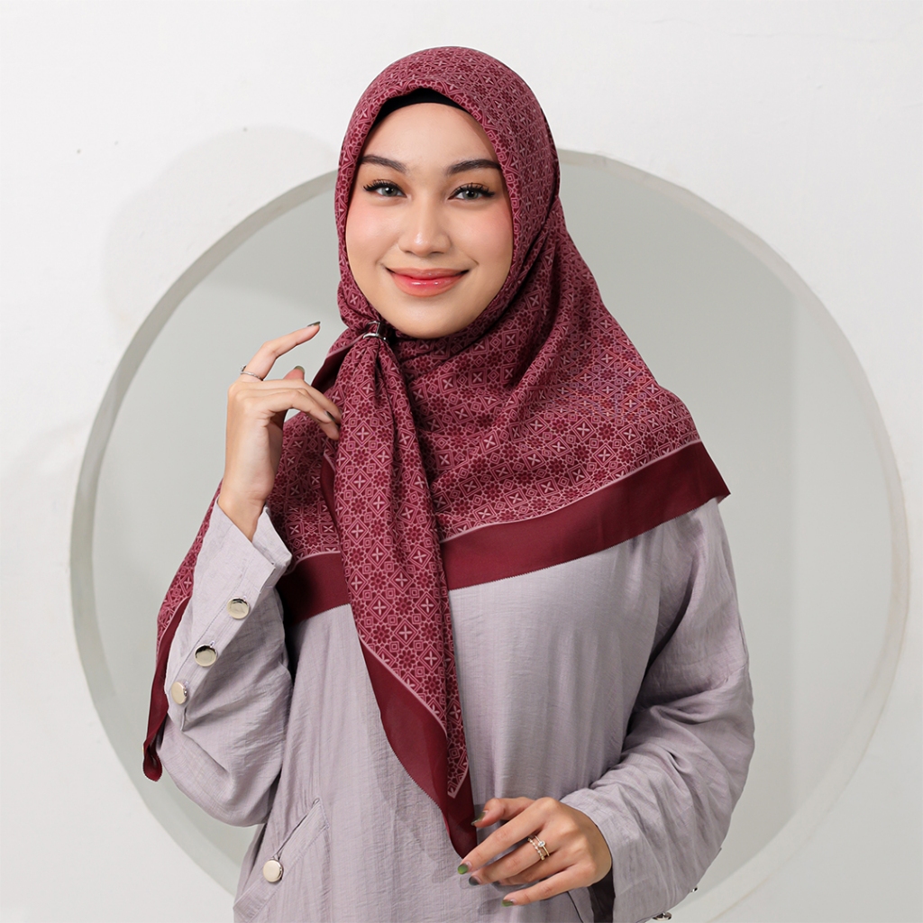 Umama Scarf - Kerudung Motif Jilbab Segi Empat Hijab Daily Segi Empat Paris Olive Motif Laser Cut