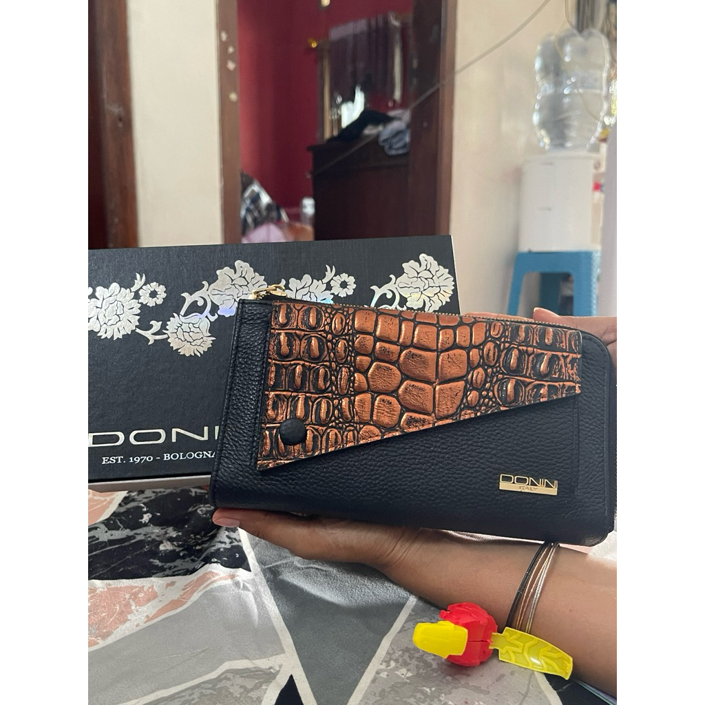 dompet DONINI PL like new