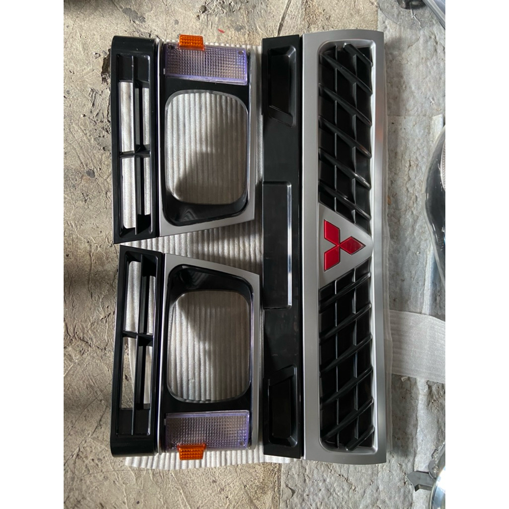 Grill Gril Set Mobil Mitsubishi L300 Baru