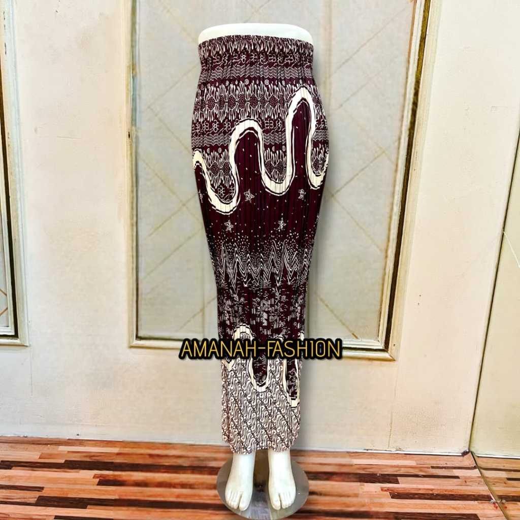 Rok Plisket Batik Modern – Outfit Stylish untuk Kantor & Kondangan