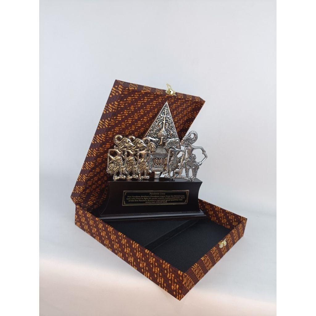 Souvenir Plakat Wayang Pandawa Lima Geber Piala