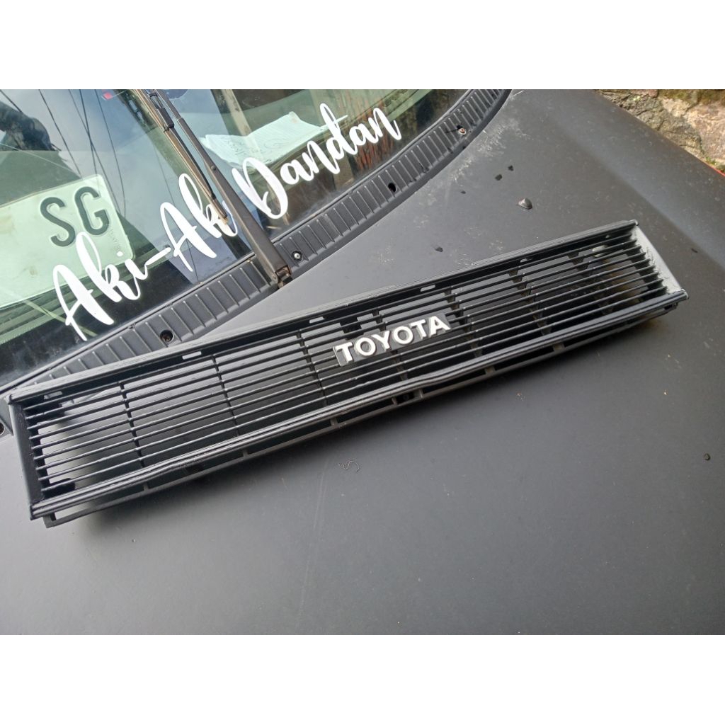 grill toyota corolla gl