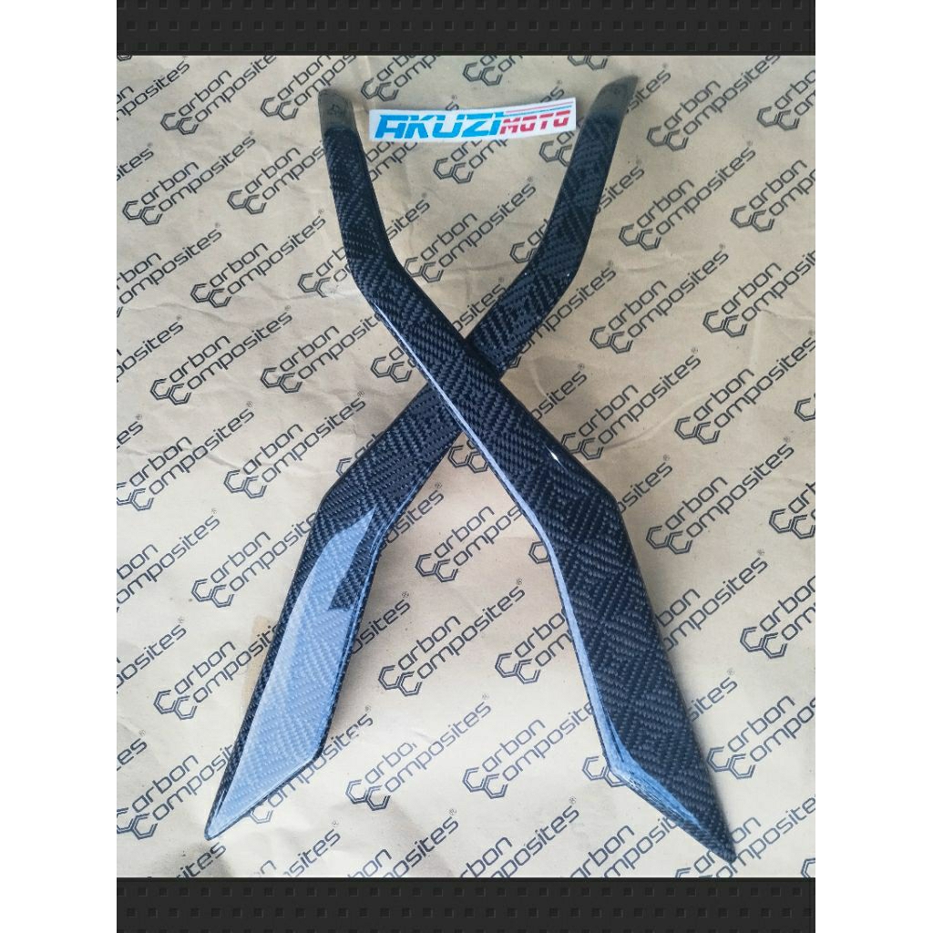 GARNISH SIDE VARIO 125 150 OLD CARBON KEVLAR
