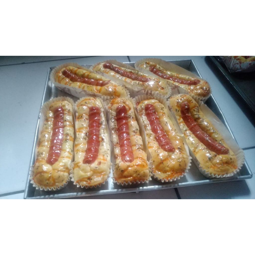 

Roti Sosis Panjang