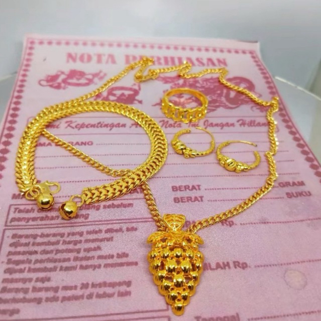 SET TITANIUM PERHIASAN WANITA RANTAI MEDAN LAPIS EMAS24K