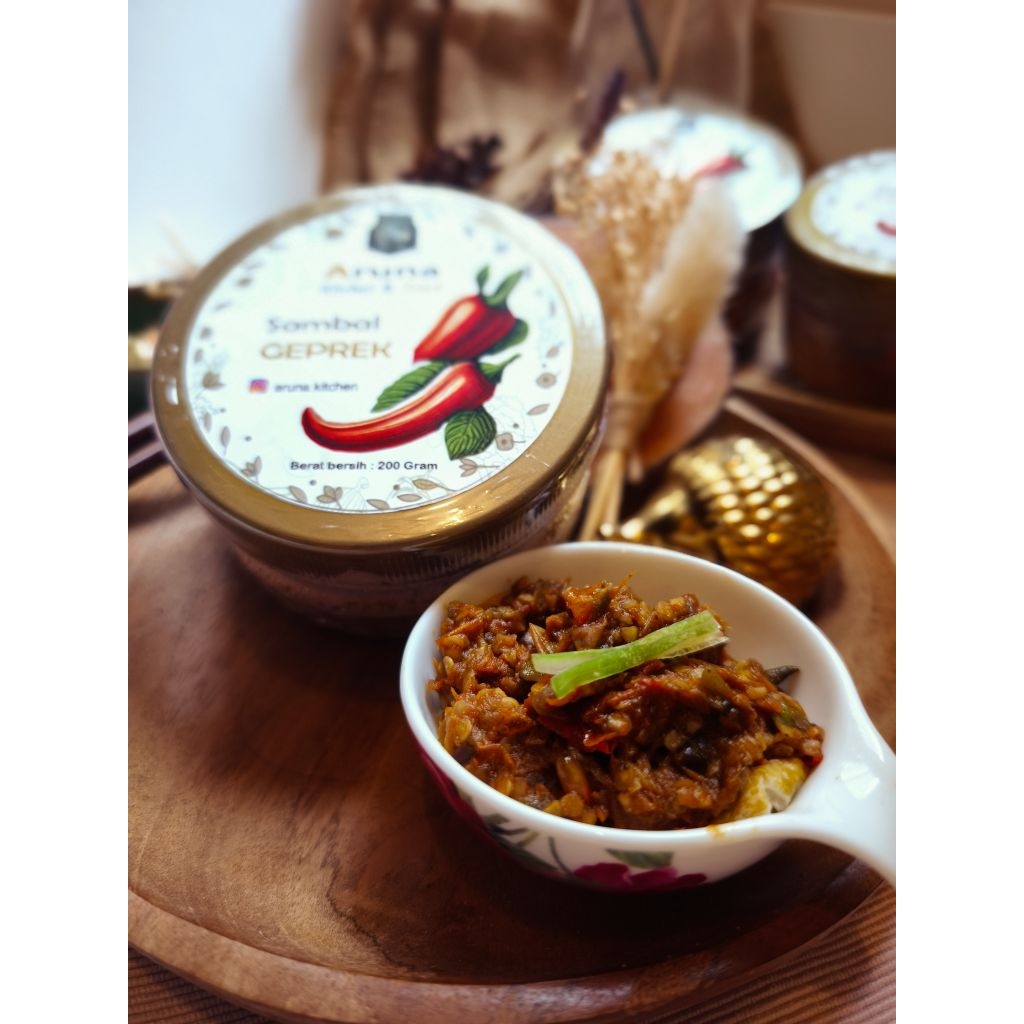 

Sambal GEPREK IKAN ASIN VEGETARIAN (VEGAN) Allium free-Tanpa Bawang-Nabati 100%- NON Hewani.