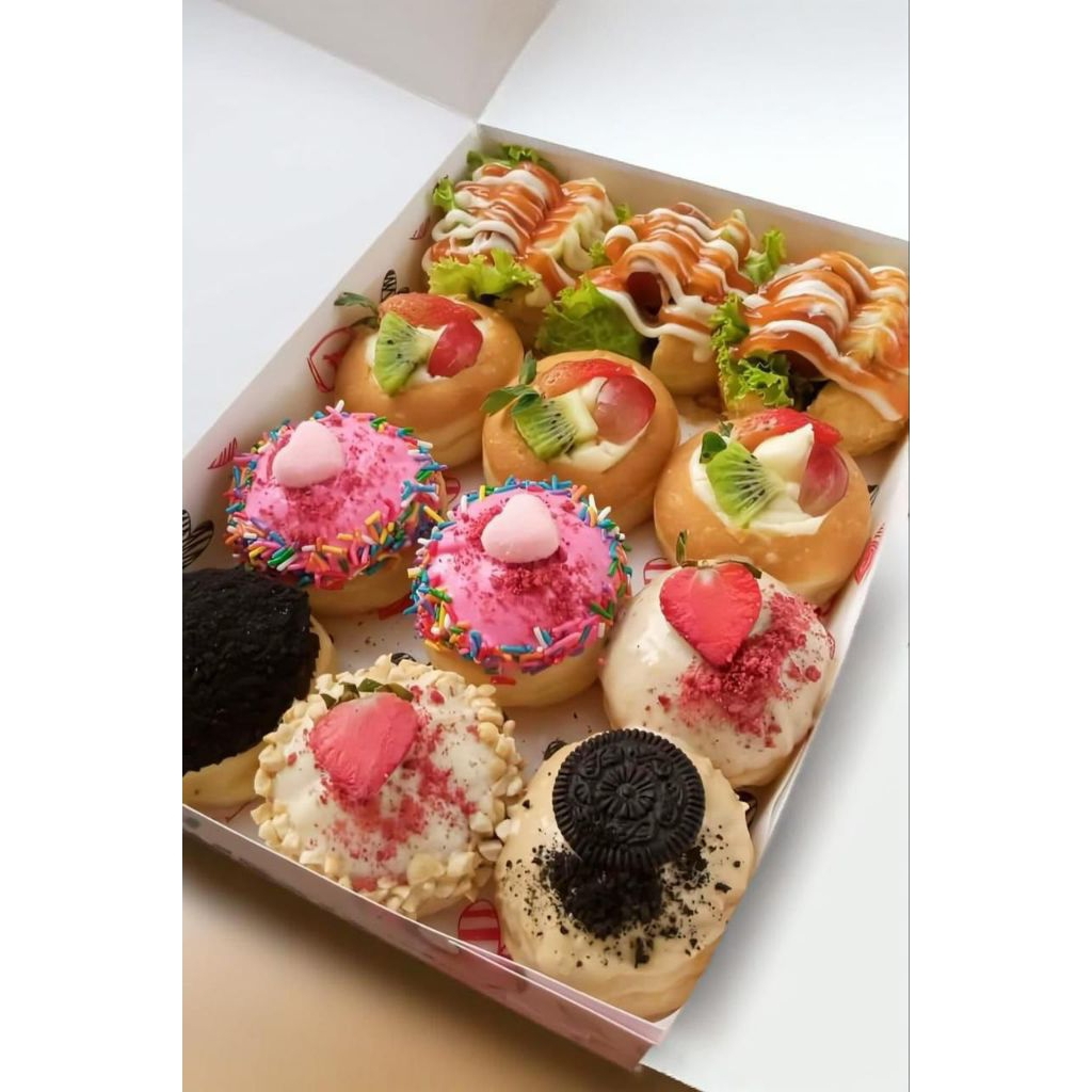 

DONAT PREMIUM MIX ISI 12 PCS