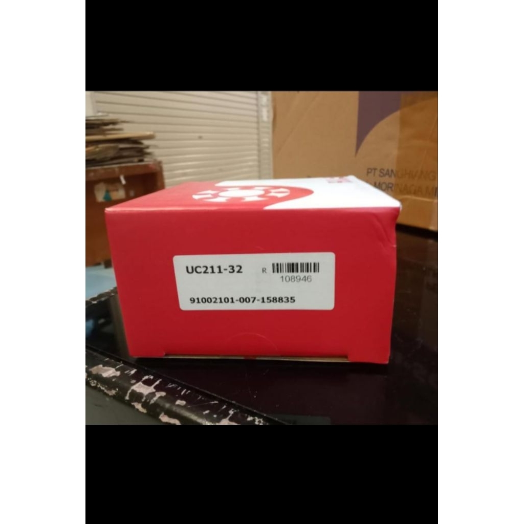 Bearing insert UC 211-33 as 50.5 mm FYH asli UC211-32