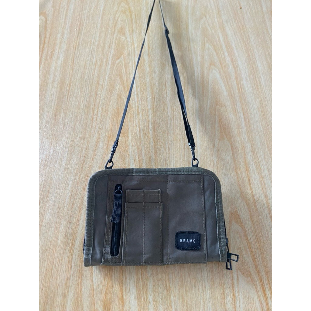 Tas Kecil BEAMS - hijau army - B30