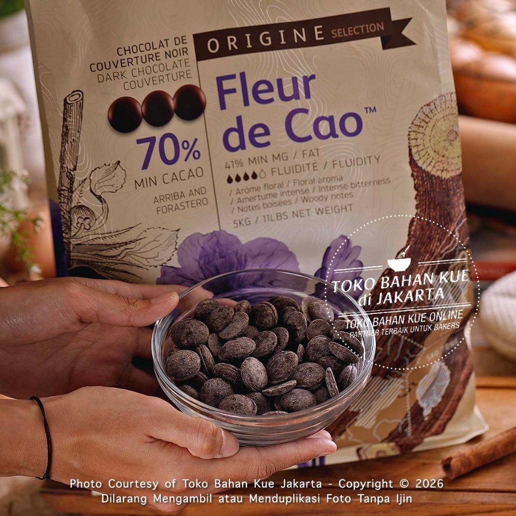 

Cacao Barry Callebaut Fleur De Cao 250gr 70% Dark Chocolate Couverture