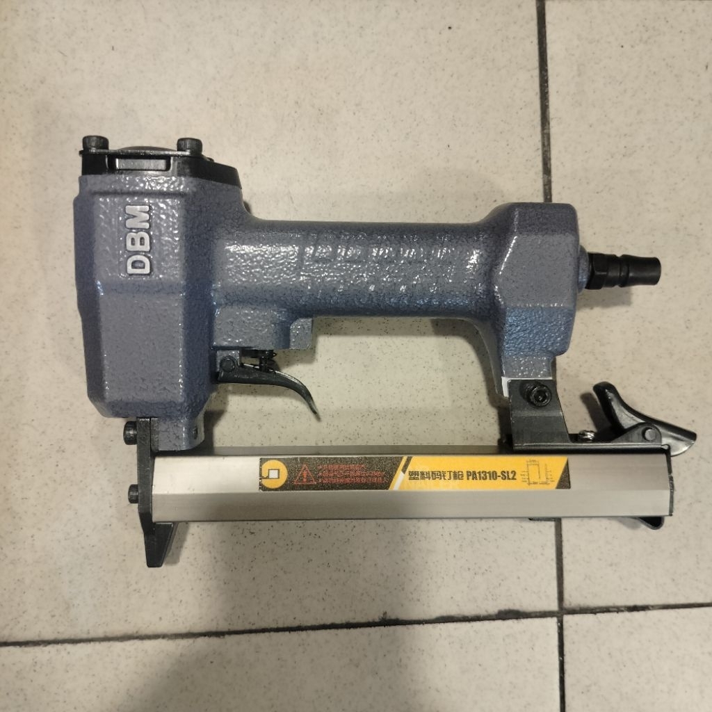 

air nailer gun isi Staples plastkk p1310s dbm
