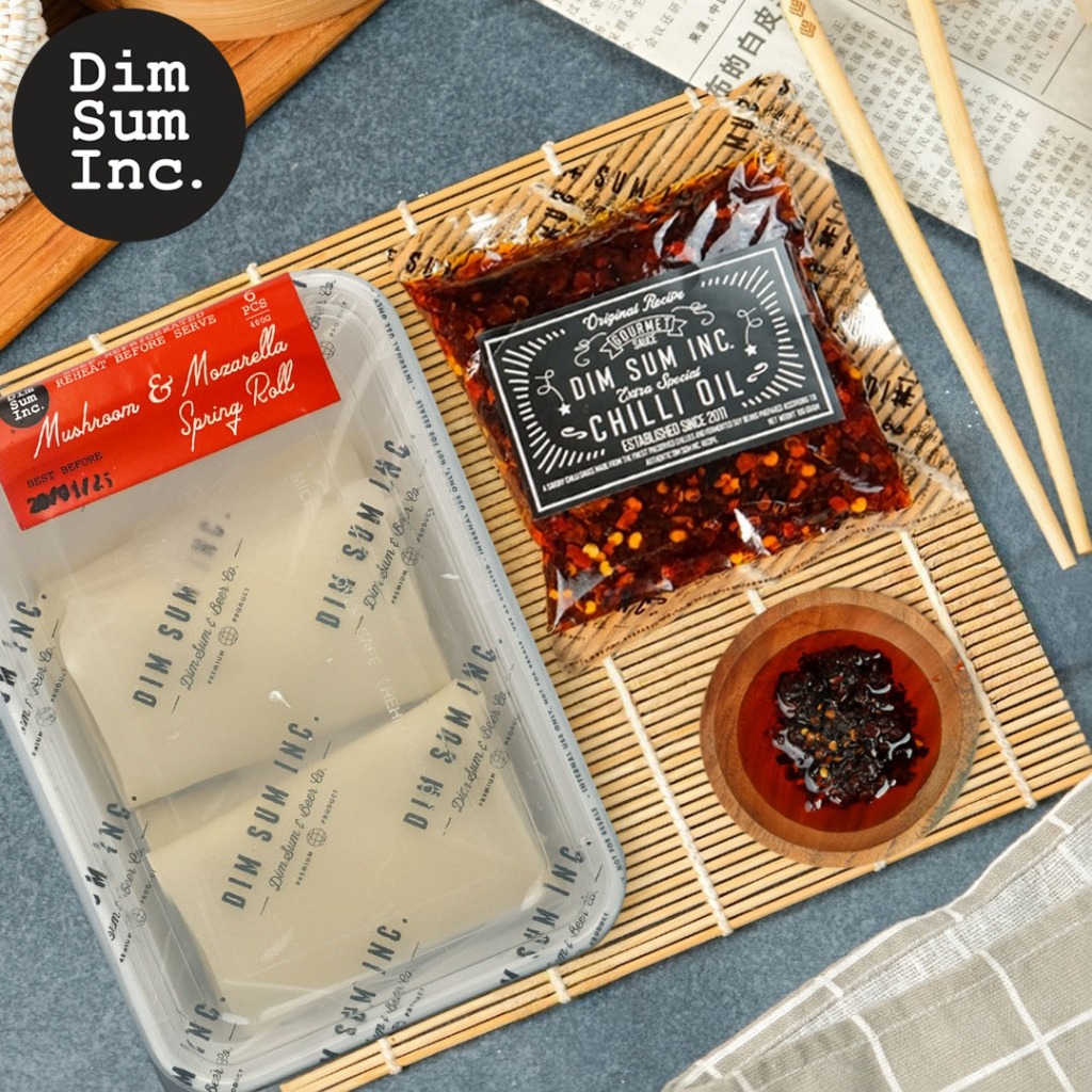 

Chili Oil Sachet x Mushroom & Mozzarella Spring Roll / Lumpia Jamur Keju Mozzarela | Paket Special Bundling Dimsum Inc
