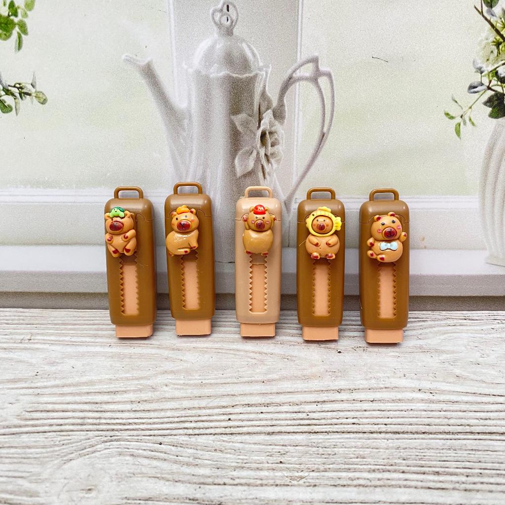 

Penghapus Sliding Model CAPYBARA Cute Lucu Ready Warna Cokelat / Penghapus model Cutter Karakter Capybara Imut Unik Alat Tulis Sekolah Terlengkap Kualitas Terbaik Harga Termurah Bisa Grosir dan COD