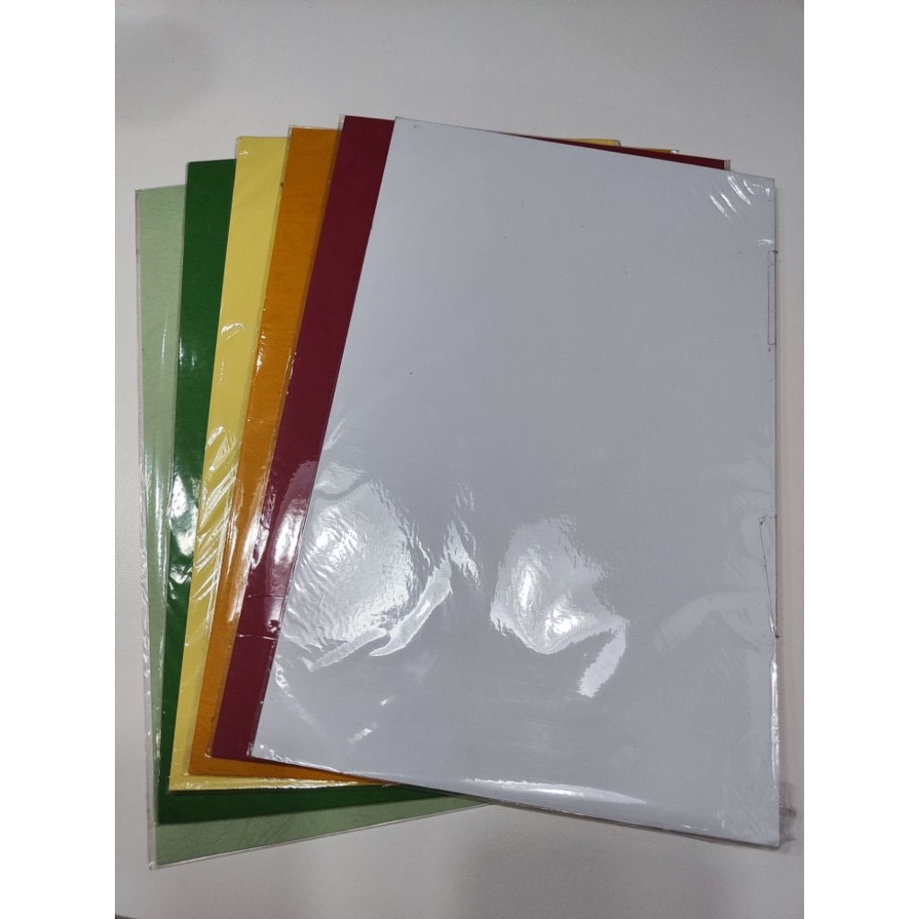 

6 pak karton ukuran folio ada 6 warna, Gramedia