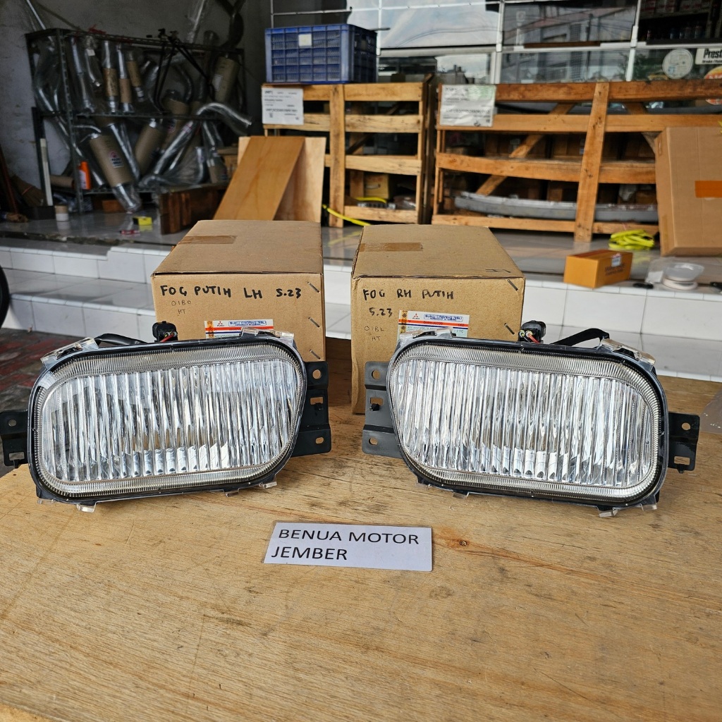 Fog Lampu Bumper Bemper Kabut Putih Canter PS110 PS125 PS136 Original Asli KTB