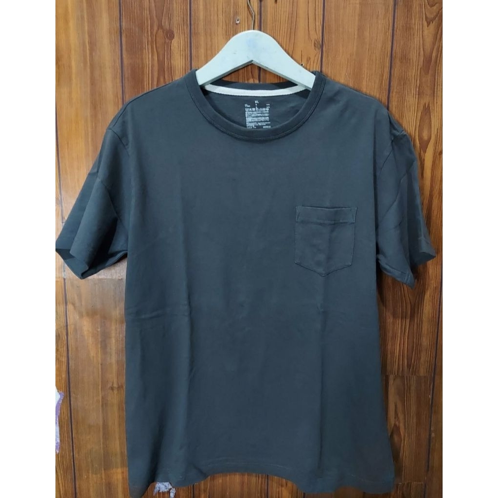 Kaos pocket muji abu