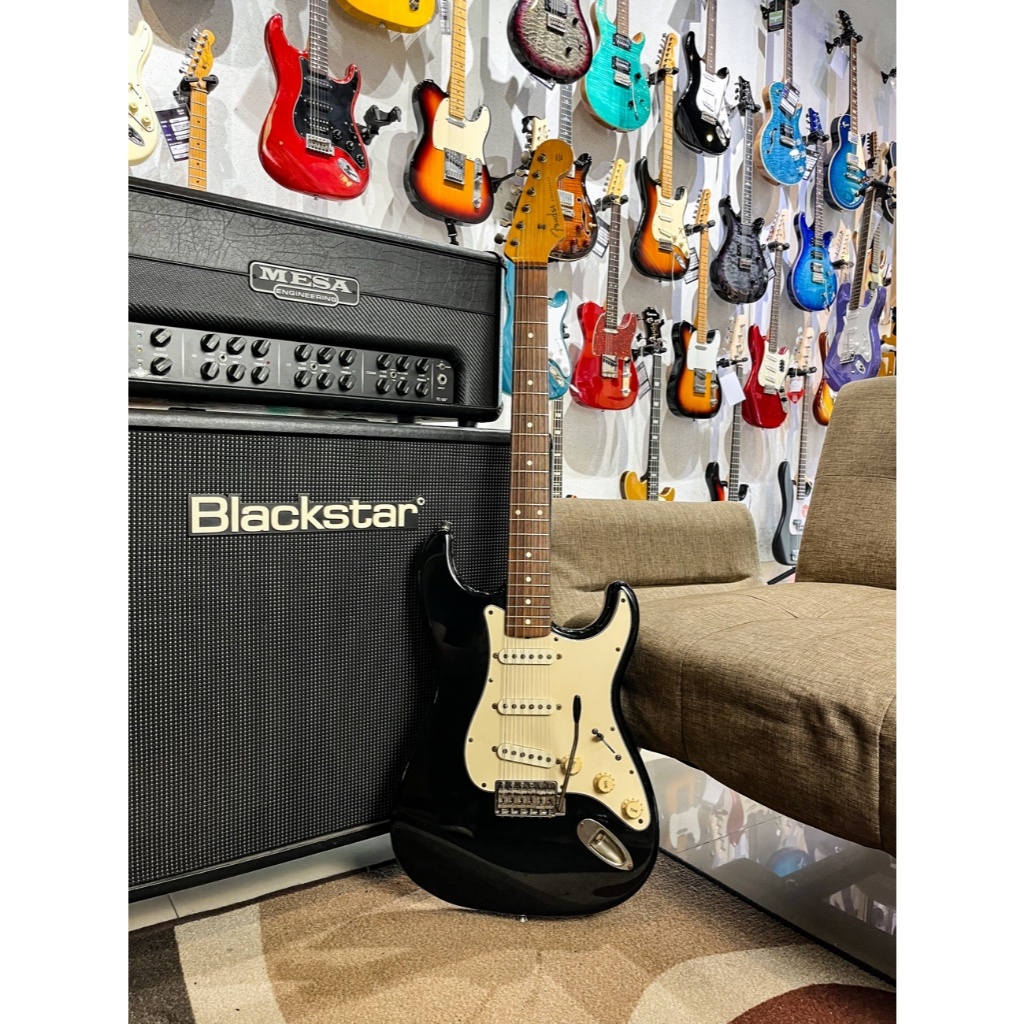 Fender stratocaster st62tx black japan