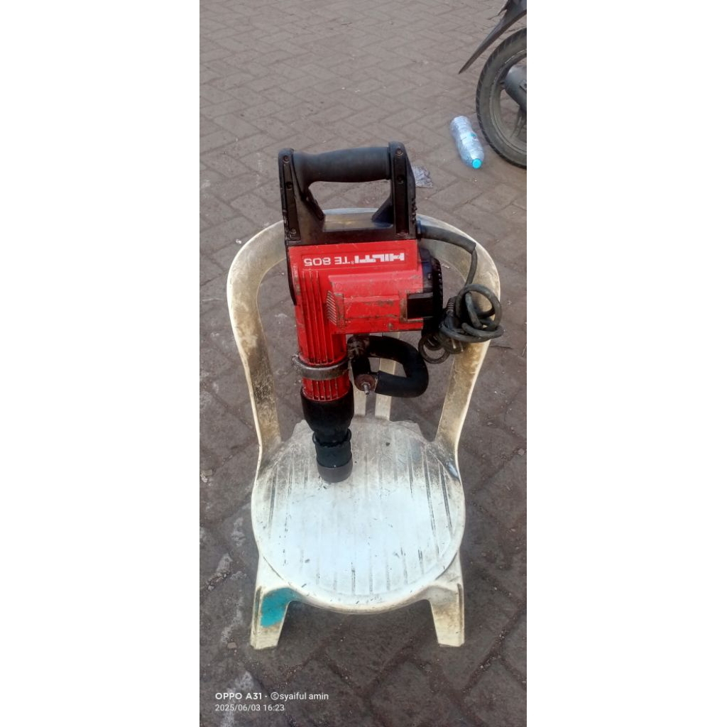 JACK HAMMER HEXAGONAL HILTI TE 805 (SECOND)