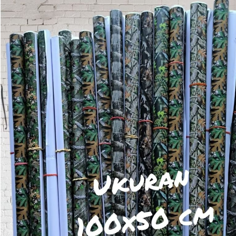 

Stiker camo Scotlet 100x50cm ukuran /SERBAGUNA