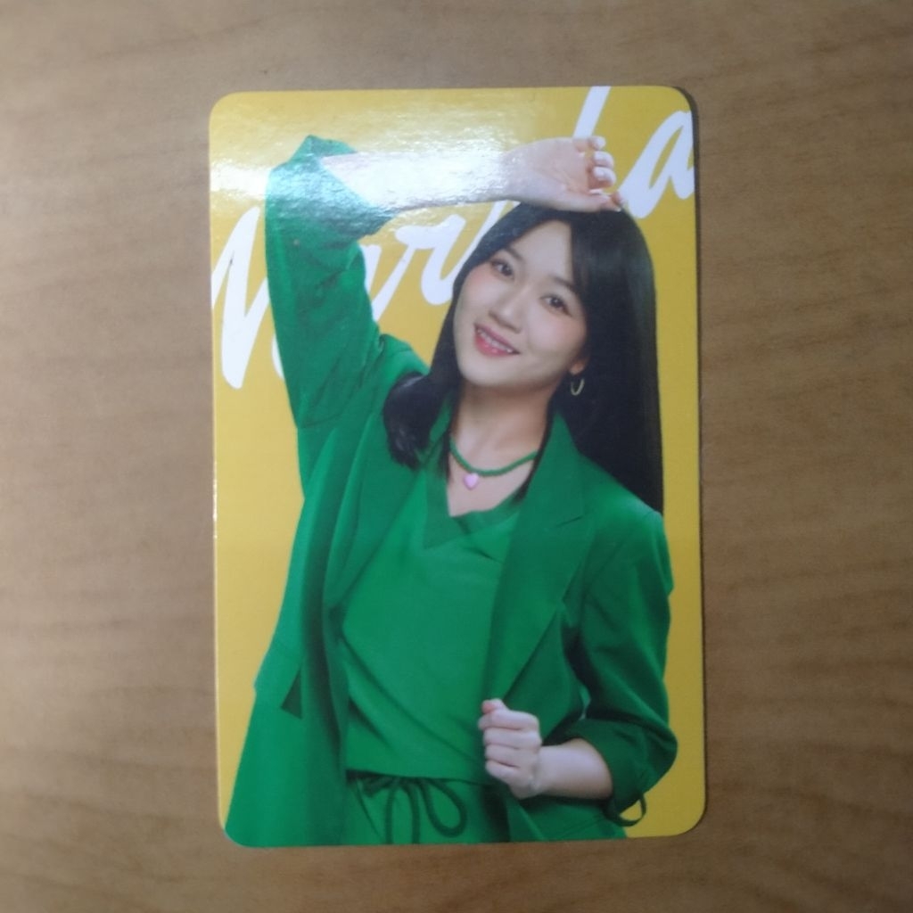 Photocard PC Marsha Japota x JKT48, Free Hologram Sleeve