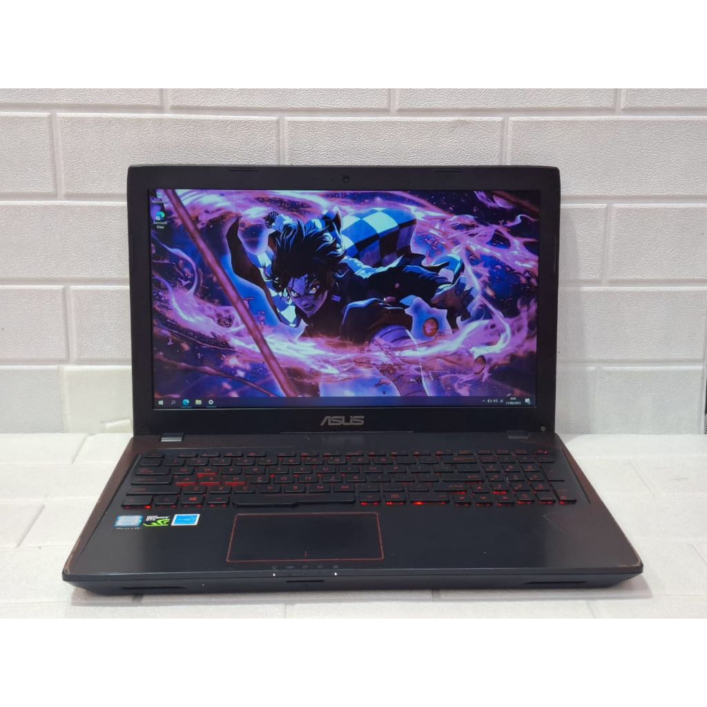 Laptop Asus FX553V-GL553VD/Prosesor core I7-7700HQ/Ram 8GB/SSD 128 GB HDD 1TB/NVIDIA GeForce GTX 105
