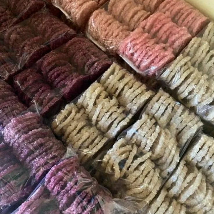 

RENGGINANG KETAN ASLI 3 VARIAN RASA