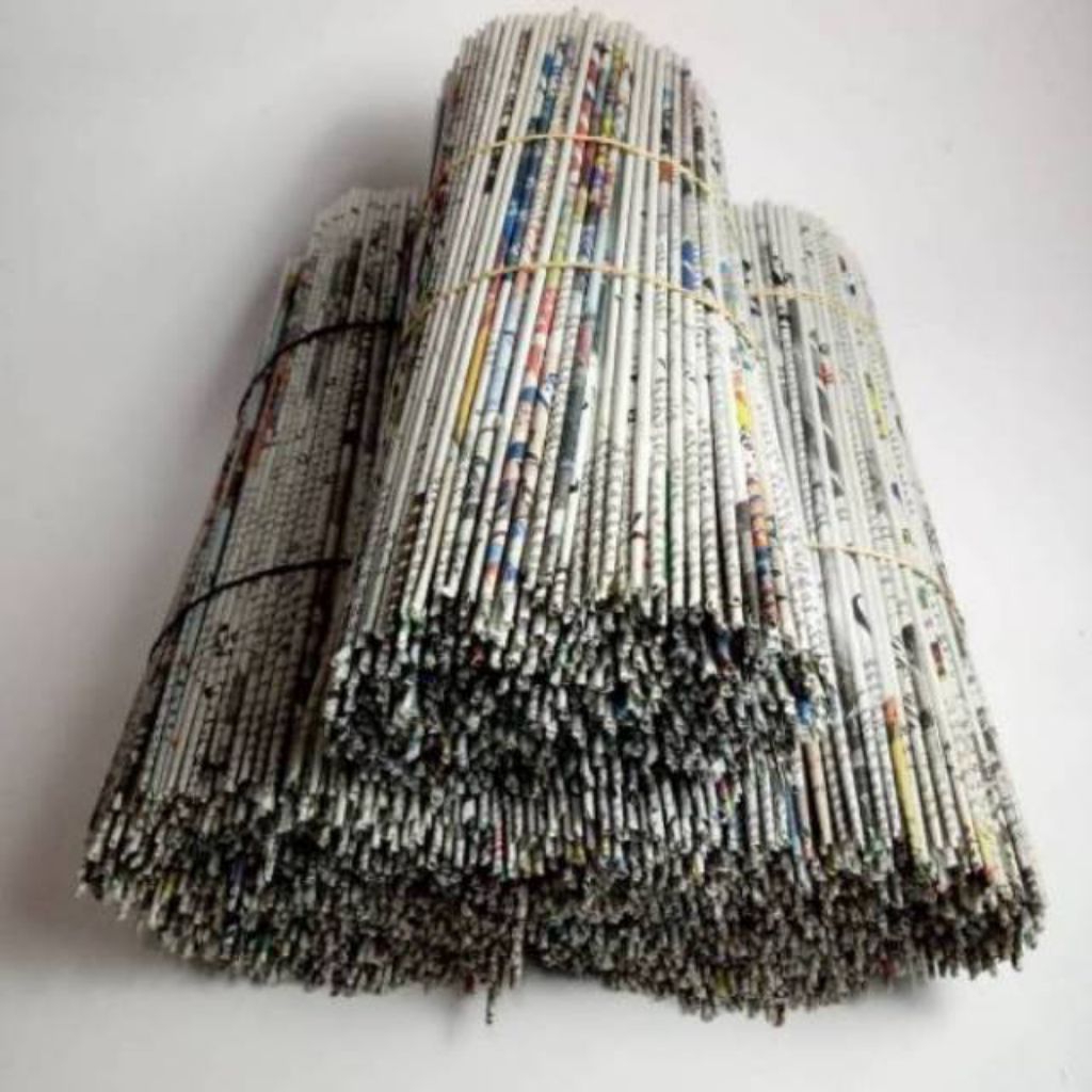 lintingan koran (gulungan koran) panjang 30-40cm