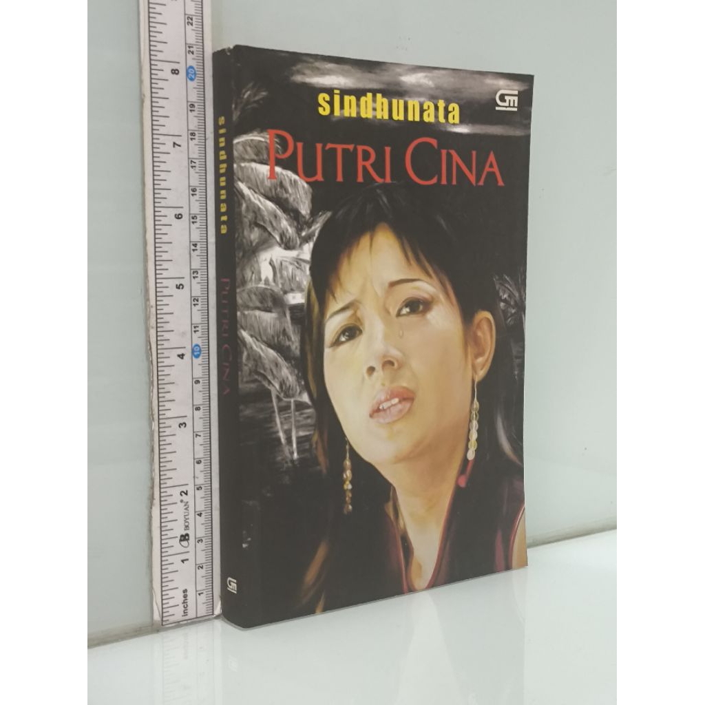 PUTRI CINA Shindunata