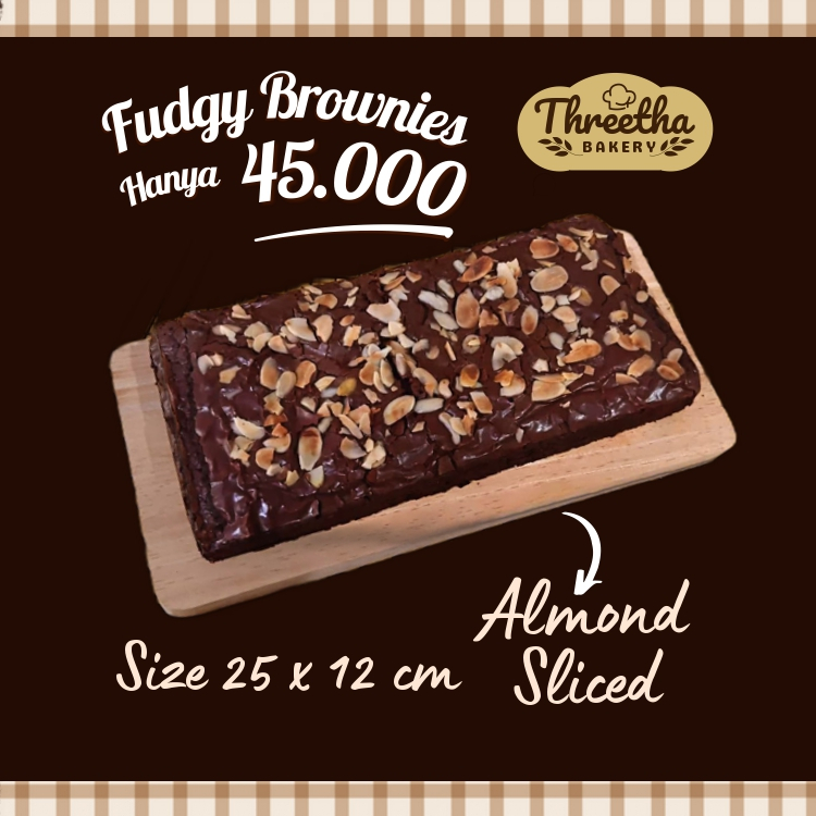 

Fudgy Brownies Homemade Threetha Bakery 25x12 Coklat Premium
