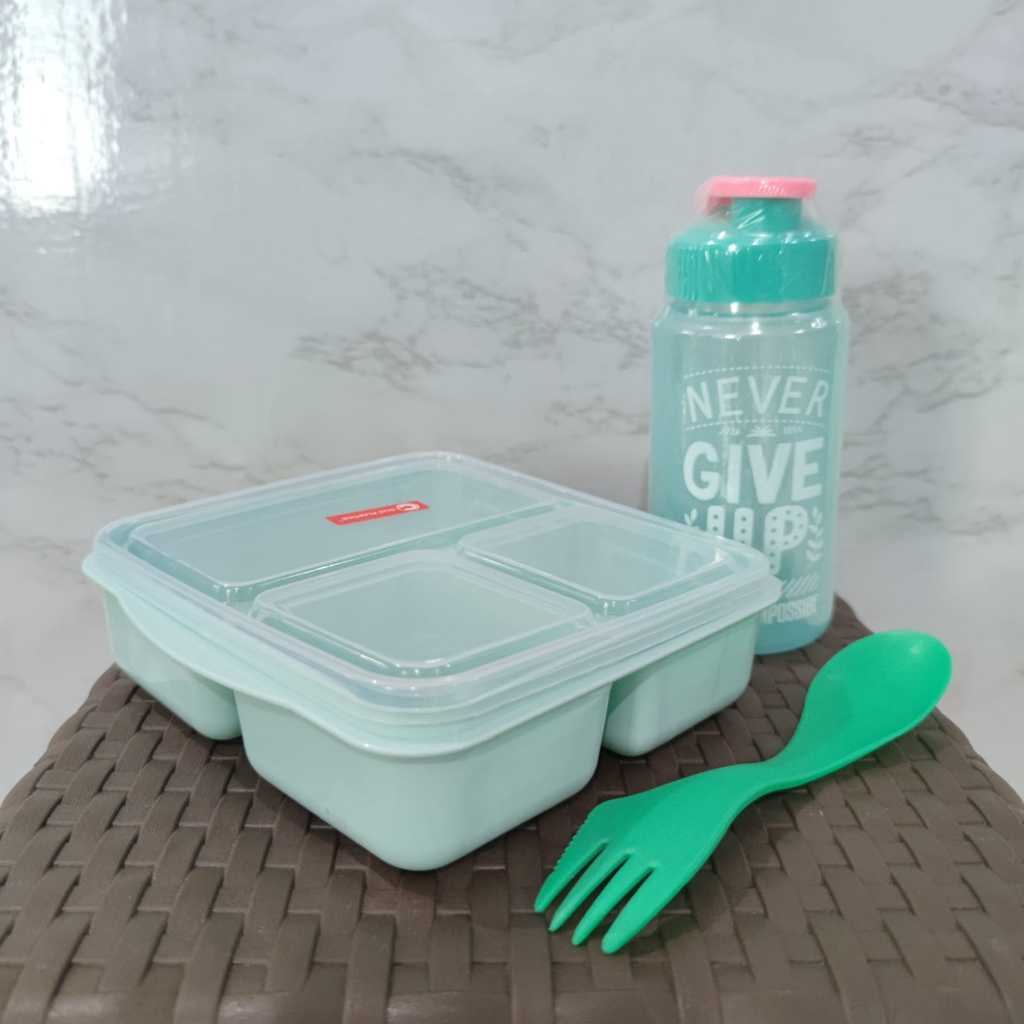lunch box  kotak makan/ tempat makan/ lunch box/ souvernir ultah Clio nara +  BOTOL MINUM PLASTIK / 