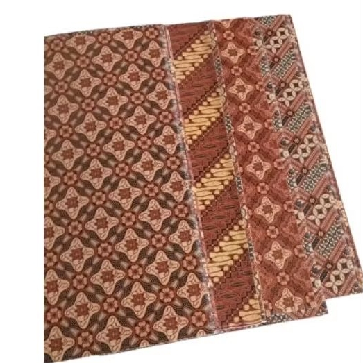 

KERTAS KADO MOTIF BATIK MEREK KIKI ISI 50 LEMBAR - KIKI WRAPPING PAPER BUNGKUS KADO