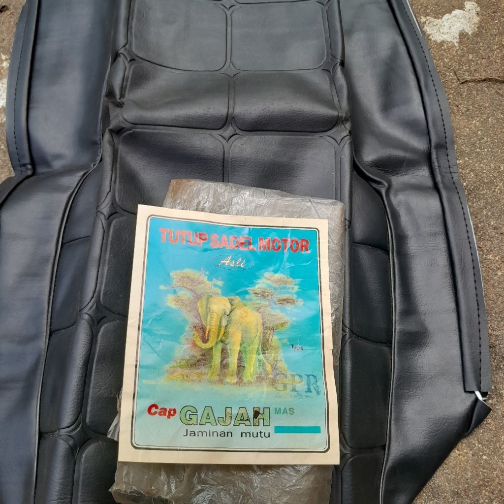 Cover kulit jok suzuki gp100 gp 100 gpr
