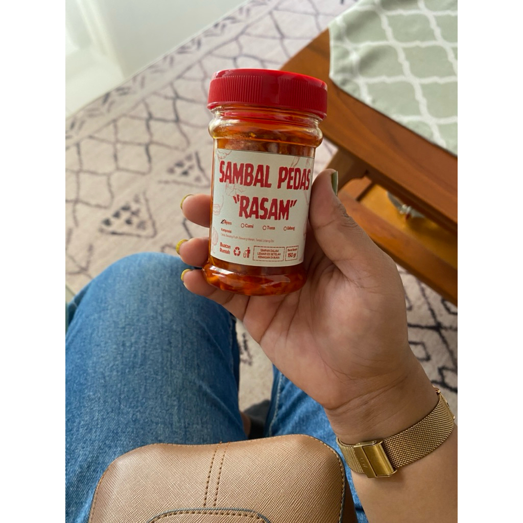 

Sambal Cumi 150 gram || Rasam Sambal Pedas