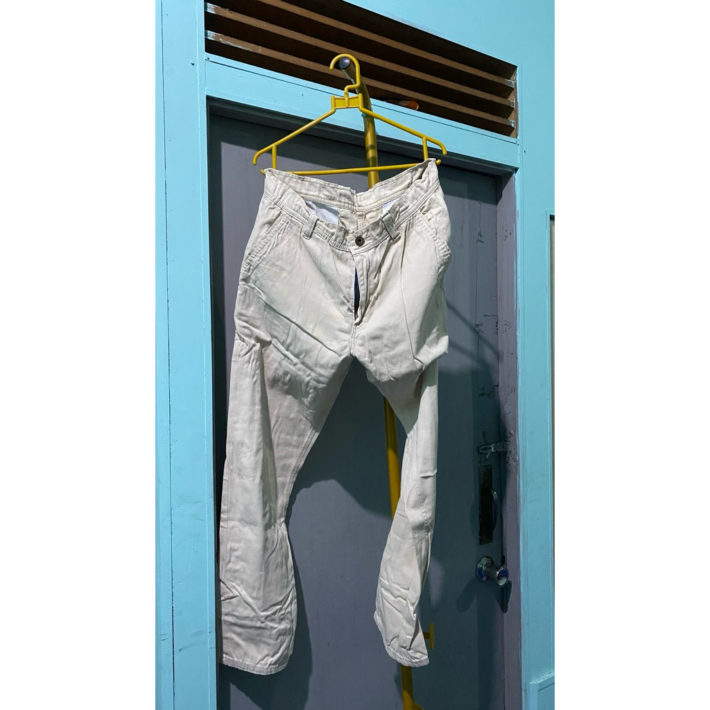 chino celana pria preloved