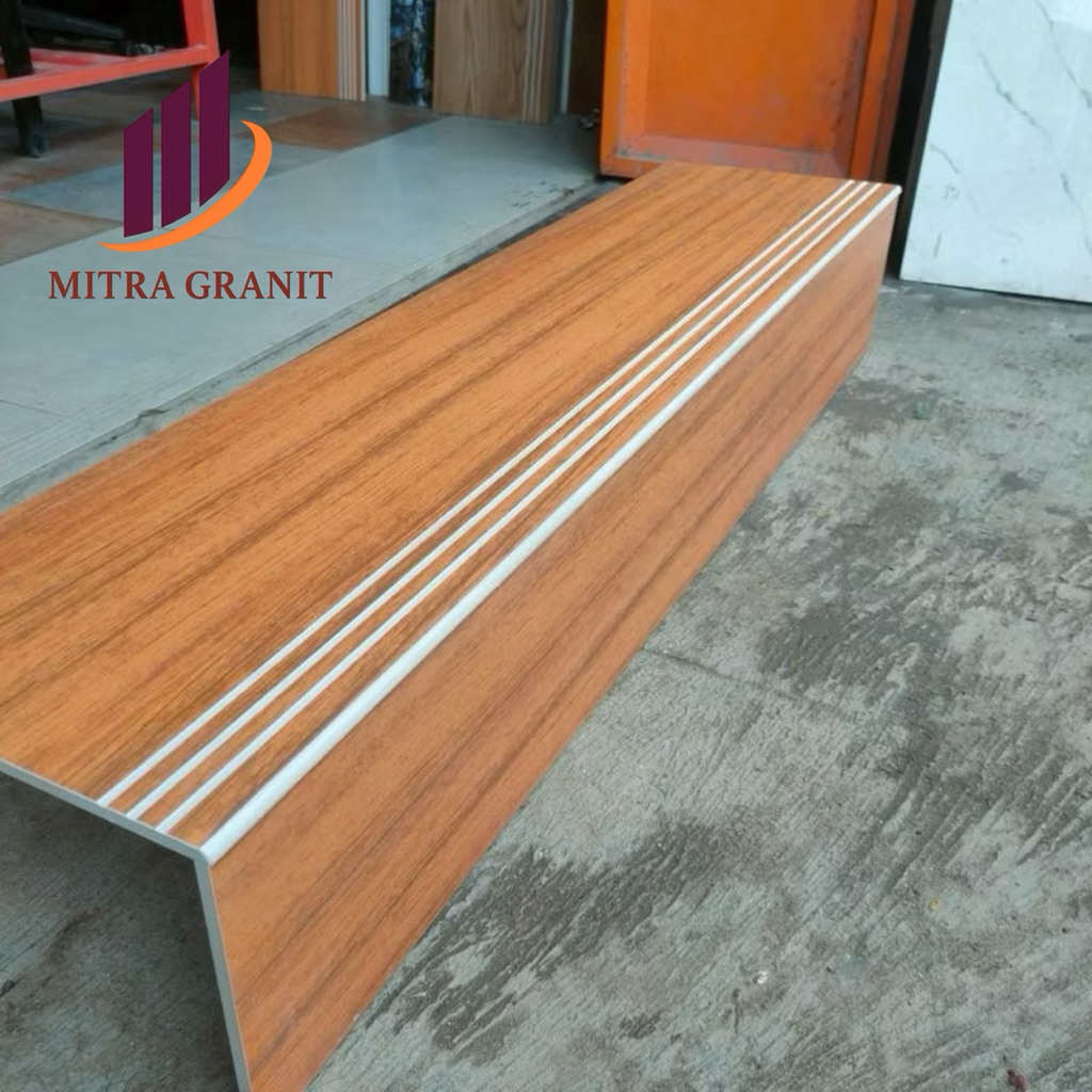 GRANIT TANGGA MOTIF KAYU 30x120 20x120 STEPNOSING