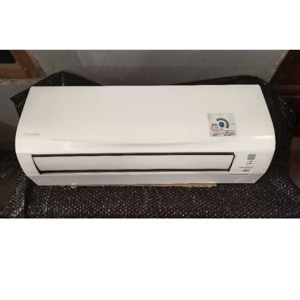 indoor ac daikin 1 PK sekend mulus