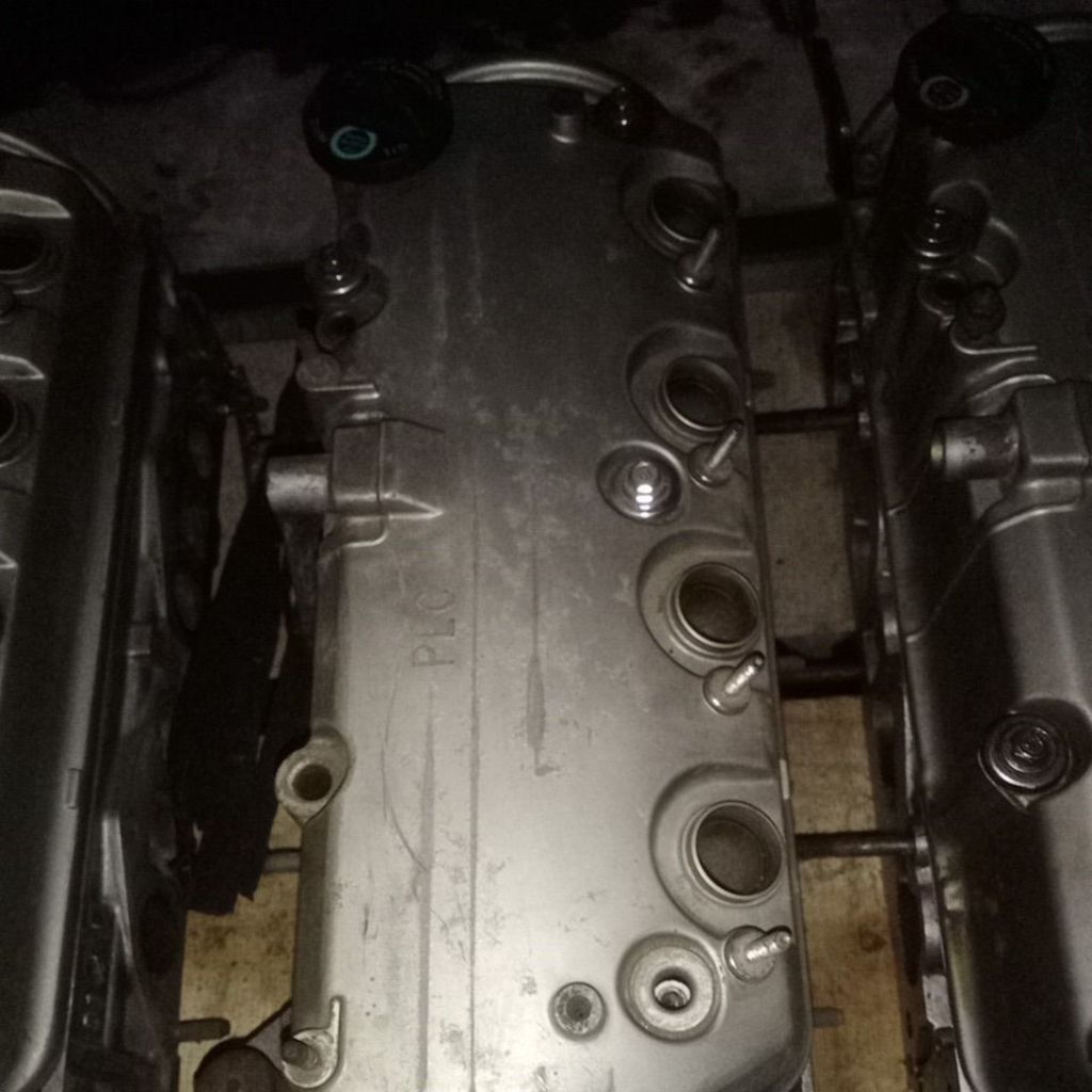 cylenderhead honda stream 1.7