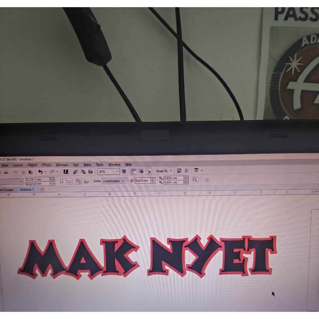 Custom huruf timbul kayu led