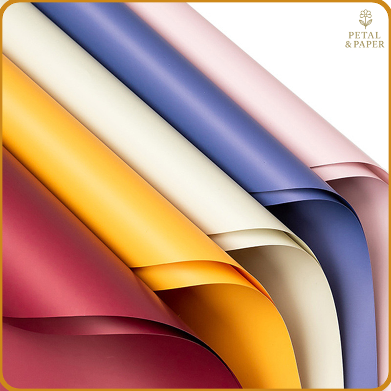 

Kertas Buket Motif Polos Wrapping Cellophane Full Color SOLID Ecer Perlembar KB6120