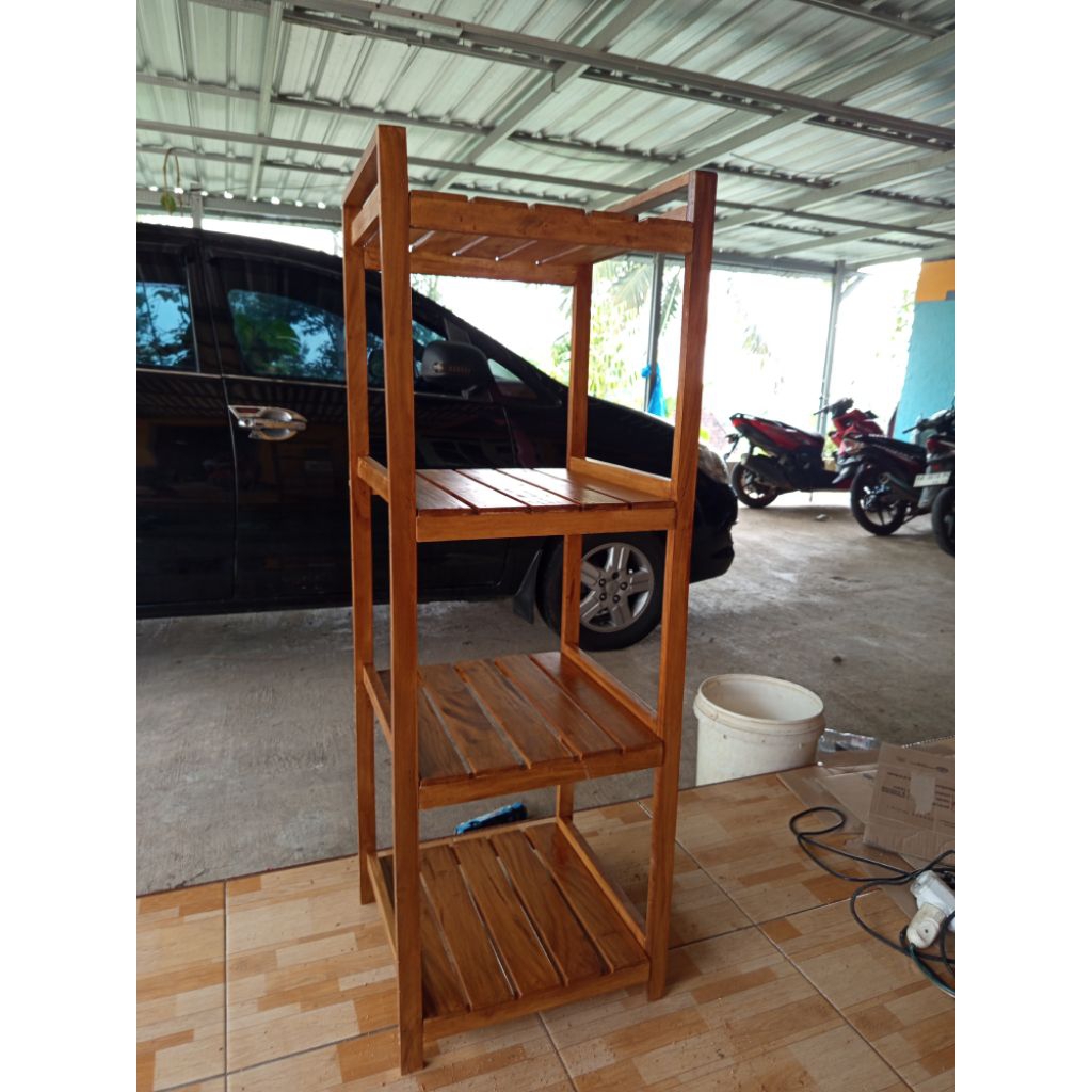 Rak Helm Serbaguna 4 susun bahan kayu